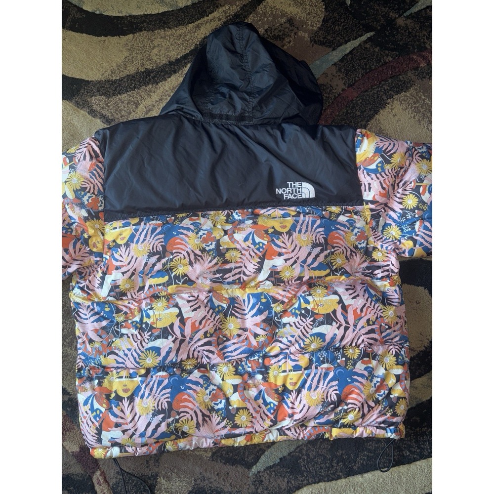 The North Face Puffer Size XL womens - Picture 2 of 3